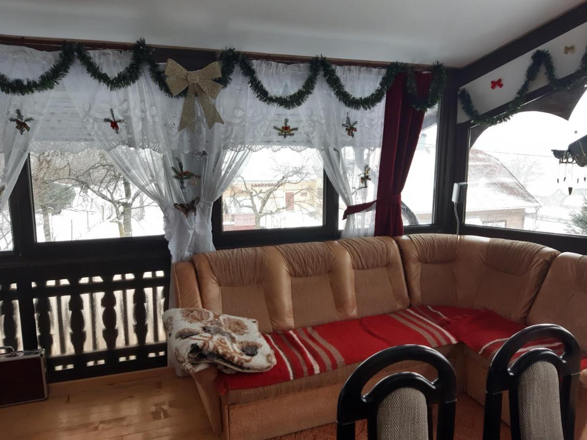 Casa Dintre Pini Βίλα Păltinoasa Εξωτερικό φωτογραφία